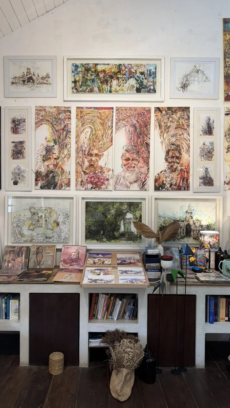 Galle day walk: temple sketches, portraits and old vinyl