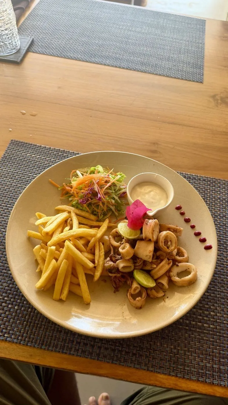 Lunch at Ohana: grilled calamari, fries and slaw
