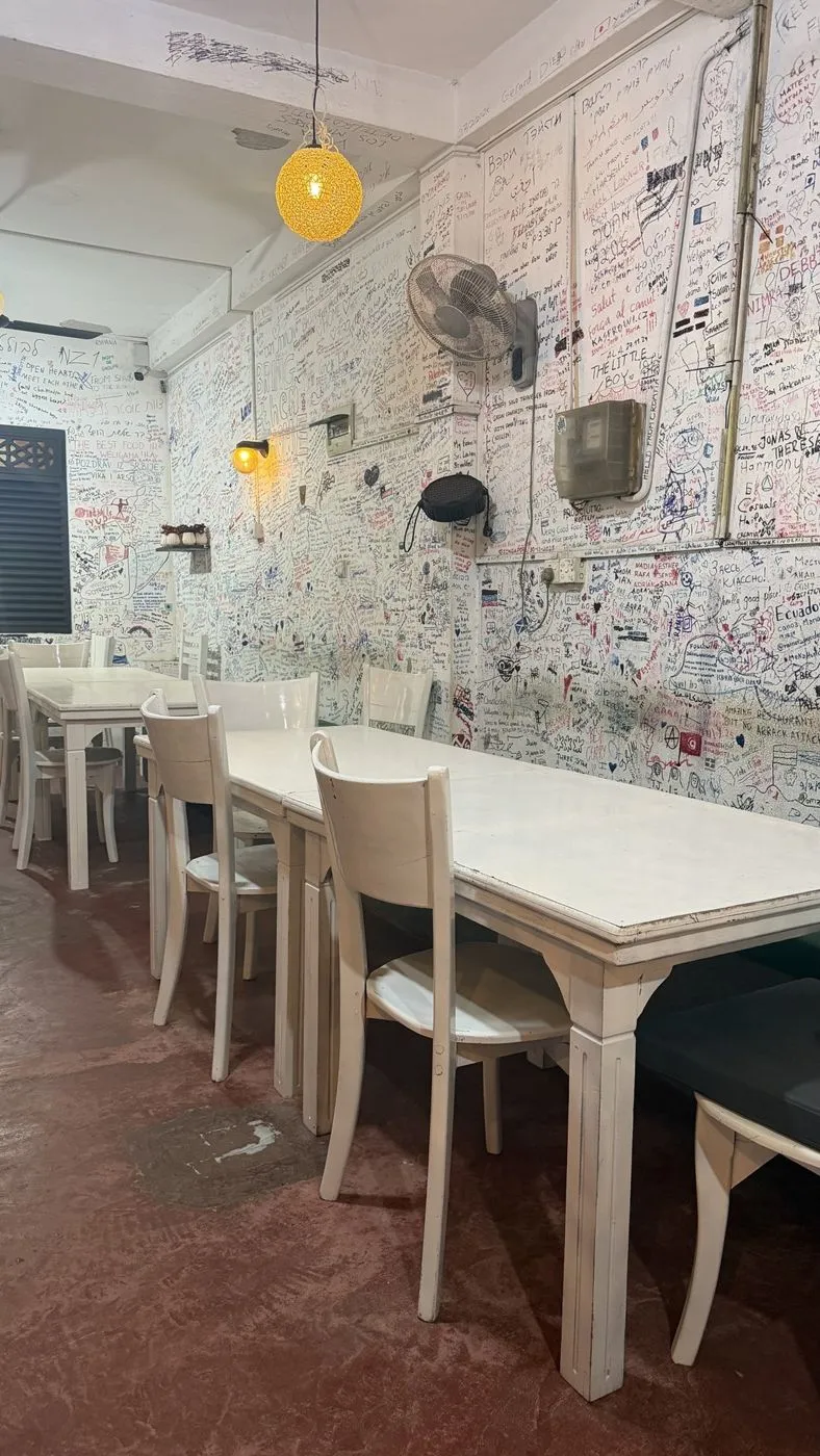Graffiti wall